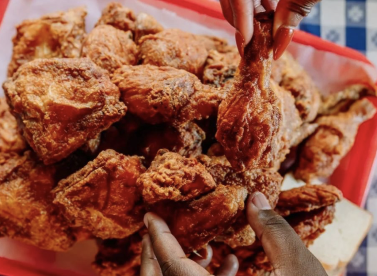 the-enduring-quest-for-culinary-crunch-discerning-fast-food-patrons-identify-premier-fried-chicken-offerings
