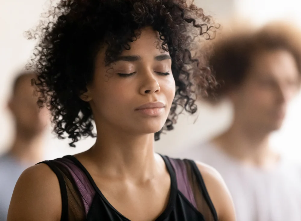 optimizing-core-strength-and-abdominal-toning-post-60-a-guide-to-joint-friendly-bed-based-routines