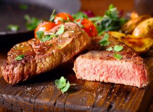 Delicious,Portion,Of,Healthy,Grilled,Lean,Medium,Rare,Beef,Steak