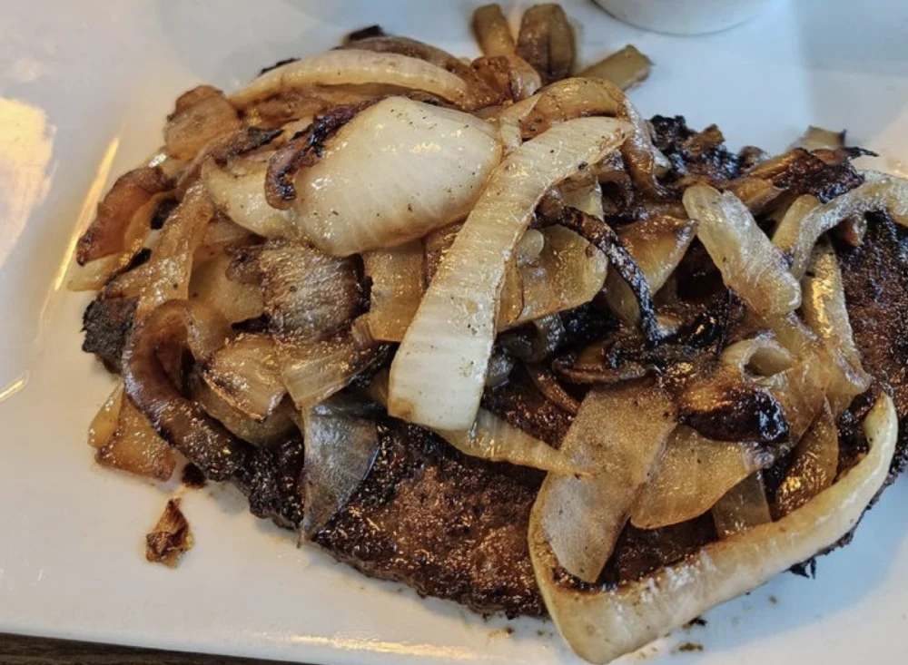 culinary-experts-highlight-venerable-establishments-mastering-the-art-of-liver-and-onions