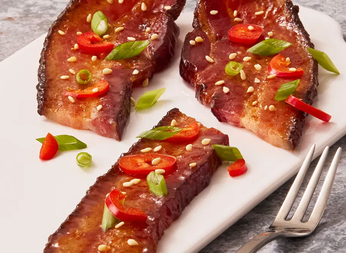 elevating-culinary-experiences-a-deep-dive-into-premium-thick-cut-bacon-selections