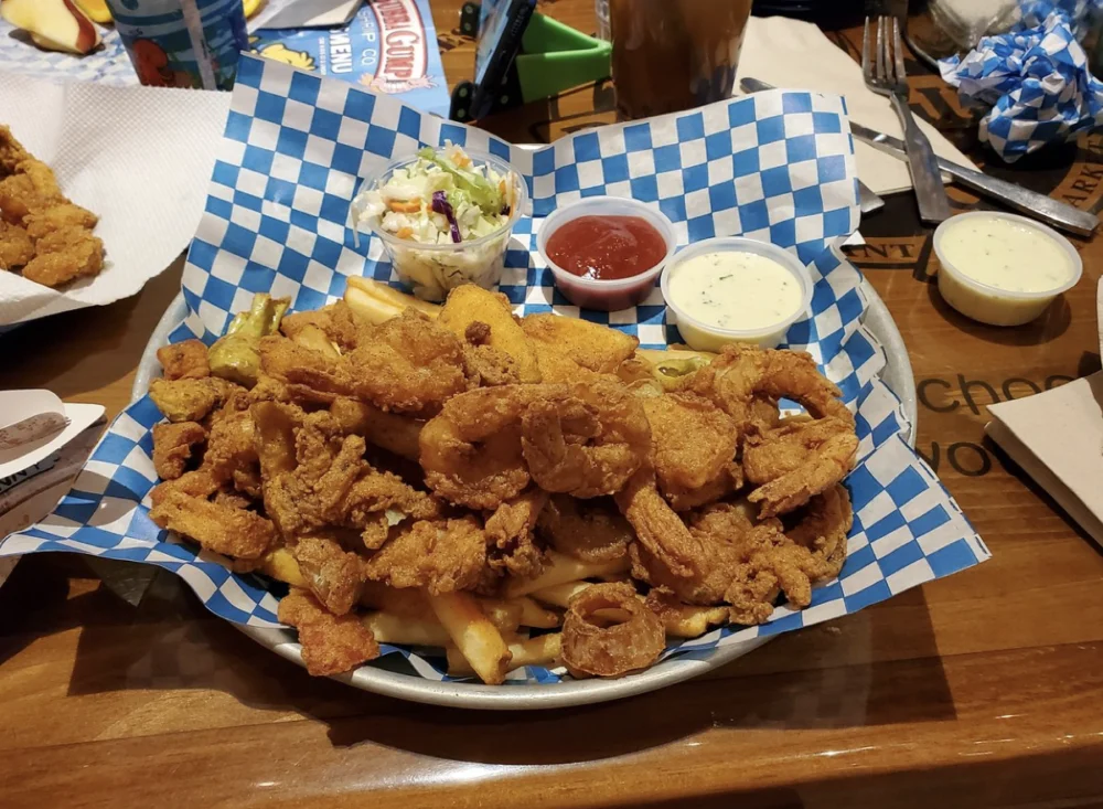 golden-bites-exploring-the-premier-popcorn-shrimp-offerings-at-popular-u-s-restaurant-chains