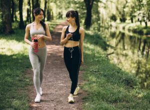 morning-movement-protocol-leveraging-pre-meal-walks-for-visceral-fat-management-in-the-senior-population