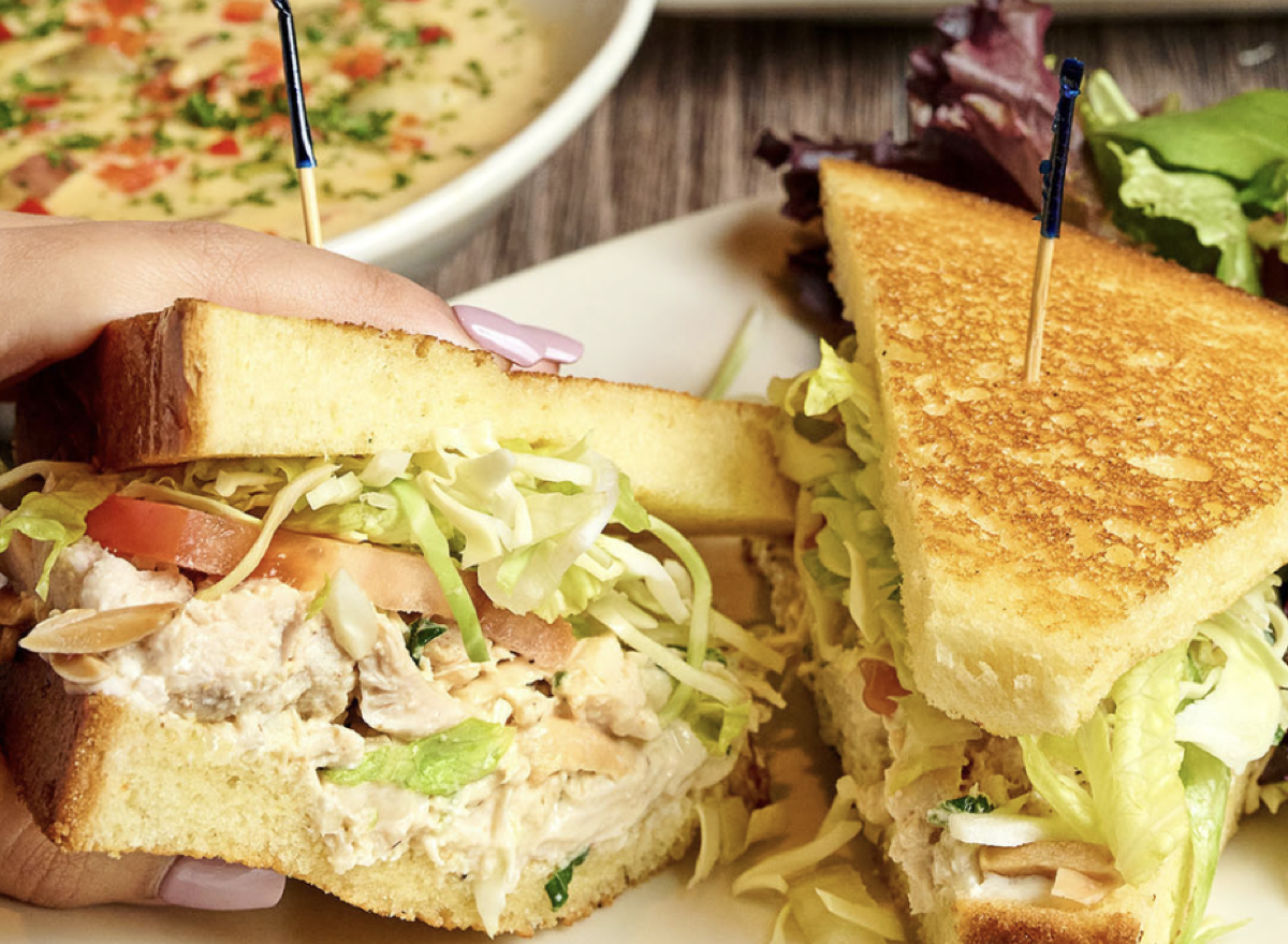 navigating-national-eateries-a-guide-to-highly-rated-soup-and-sandwich-combinations