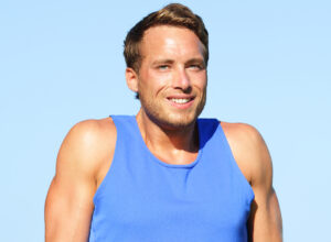 Shoulder,Shrug,Weight,Training,Fitness,Man,Outdoor,Working,Out,Shoulders