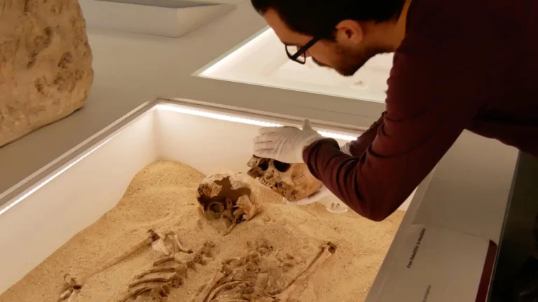 prehistoric-genetic-anomalies-unearthed-in-ancient-italian-burial-a-landmark-paleogenomic-revelation