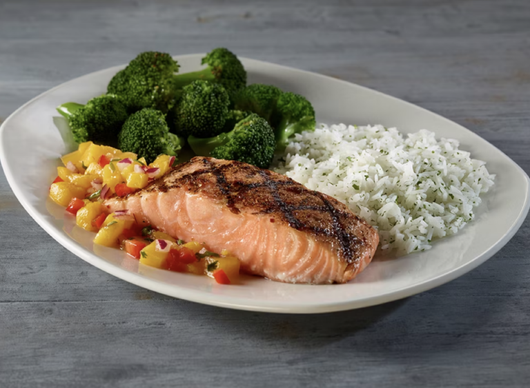 the-calorie-savvy-diners-guide-flavorful-and-nutritious-selections-at-national-restaurant-chains