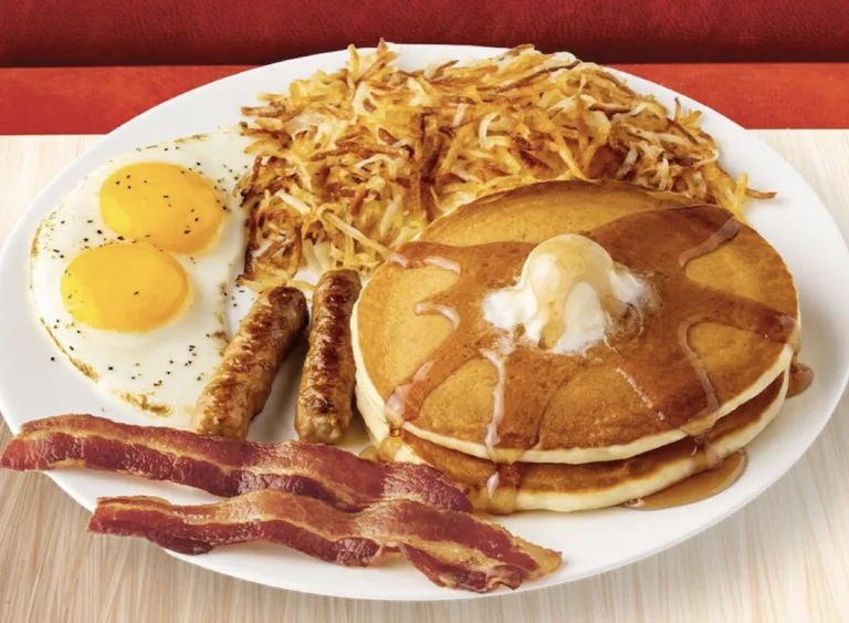 affordable-hearty-breakfast-combos-a-look-at-value-driven-morning-feasts-across-national-chains
