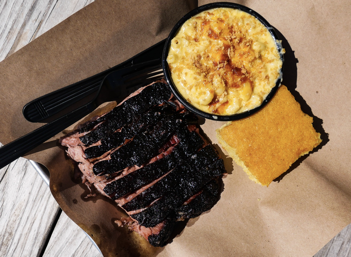 culinary-crossroads-national-chains-elevating-the-brisket-and-cornbread-experience