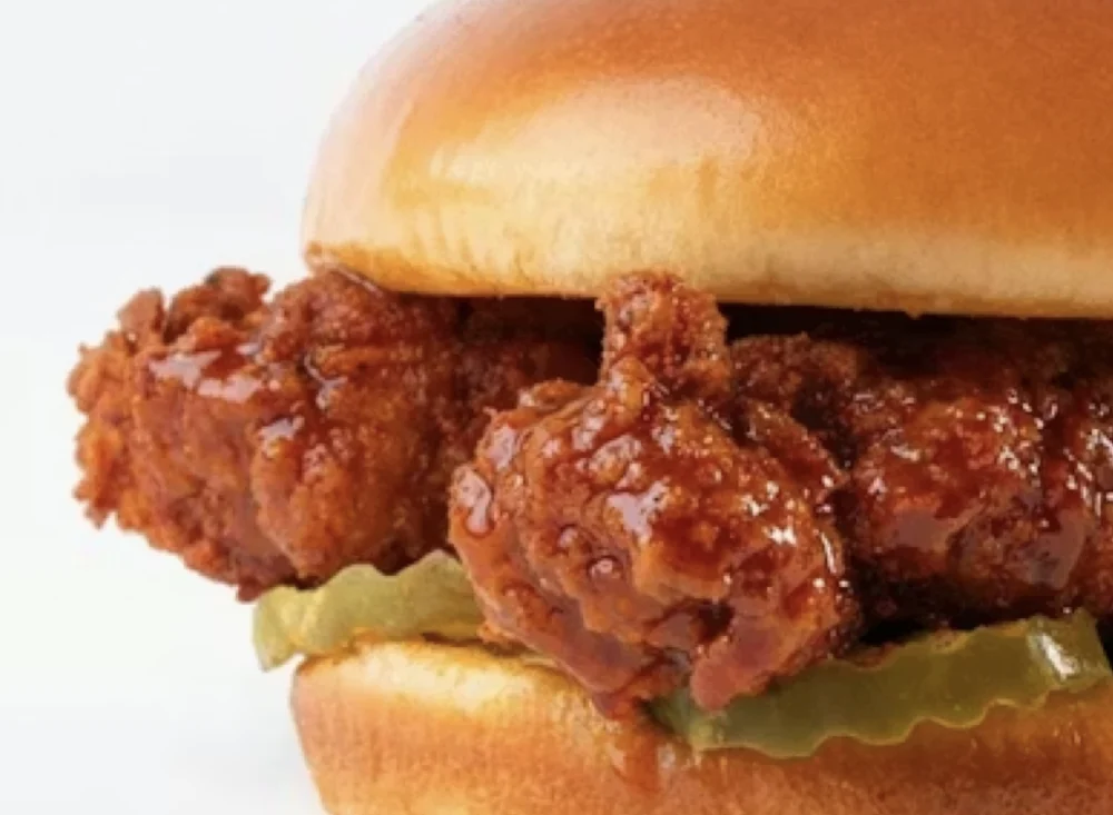 culinary-expansion-assessing-national-chain-offerings-of-the-nashville-hot-chicken-sandwich-phenomenon