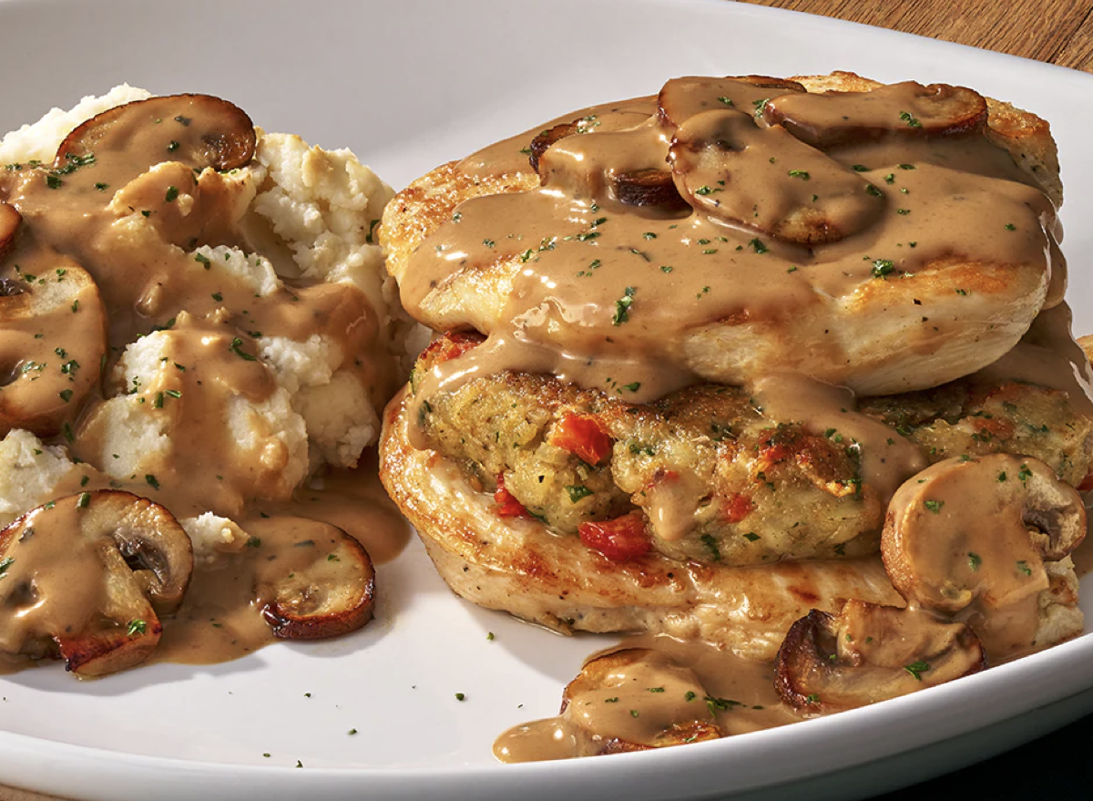 culinary-maestros-uncover-americas-top-chain-restaurant-renditions-of-classic-chicken-marsala