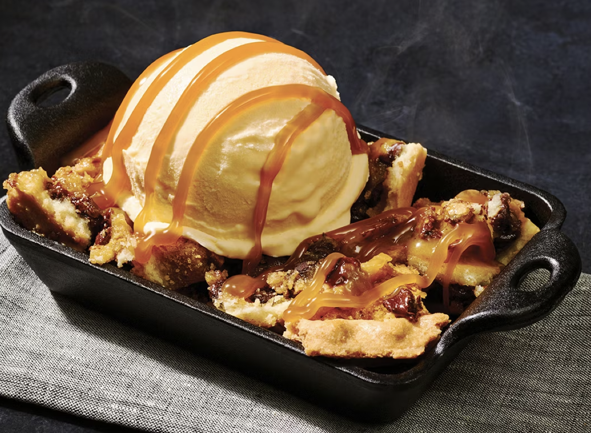 culinary-rewards-a-strategic-guide-to-unlocking-complimentary-birthday-treats-at-popular-dining-establishments