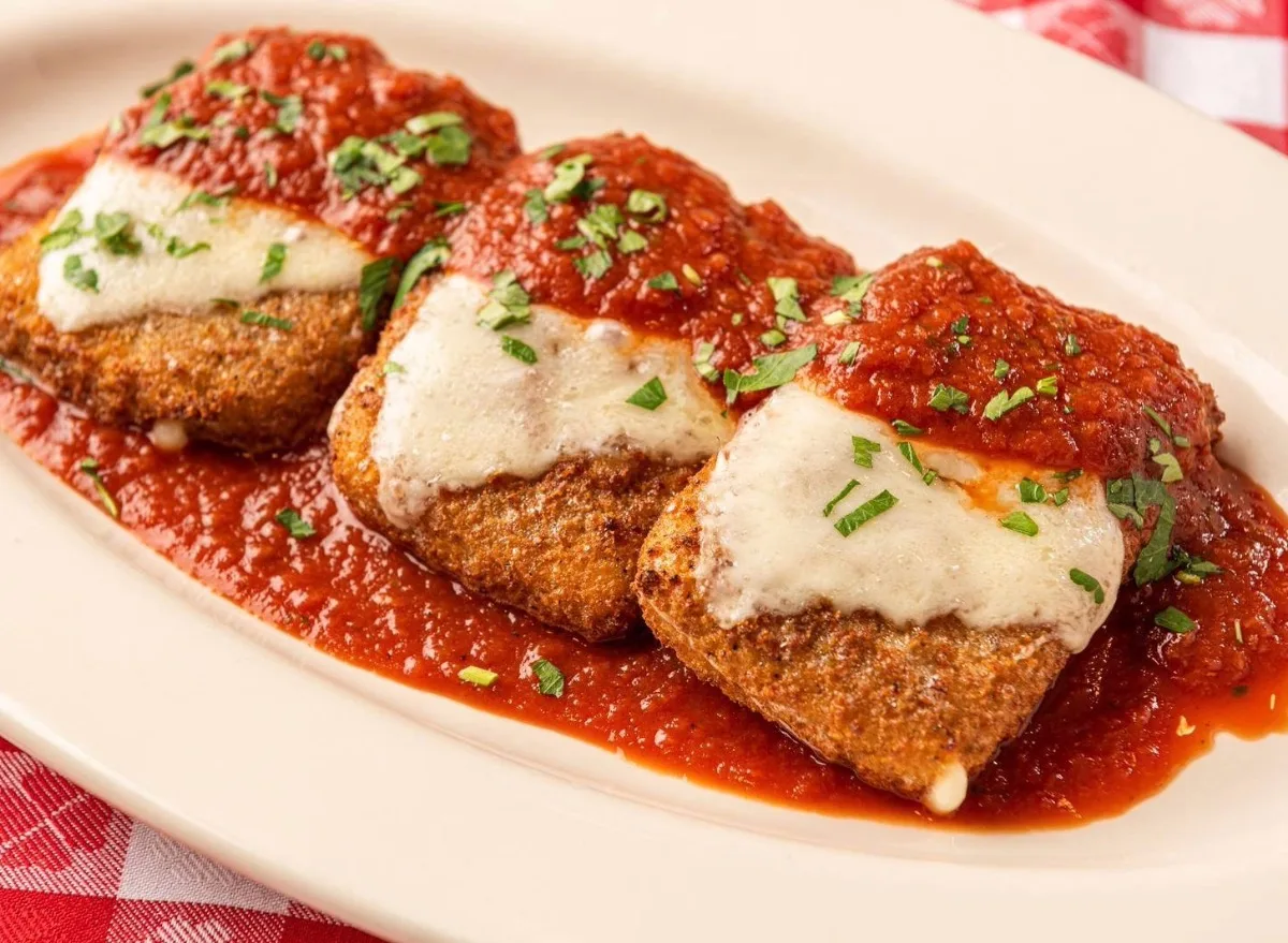 discerning-palates-top-chef-recommendations-for-maggianos-little-italys-signature-dishes
