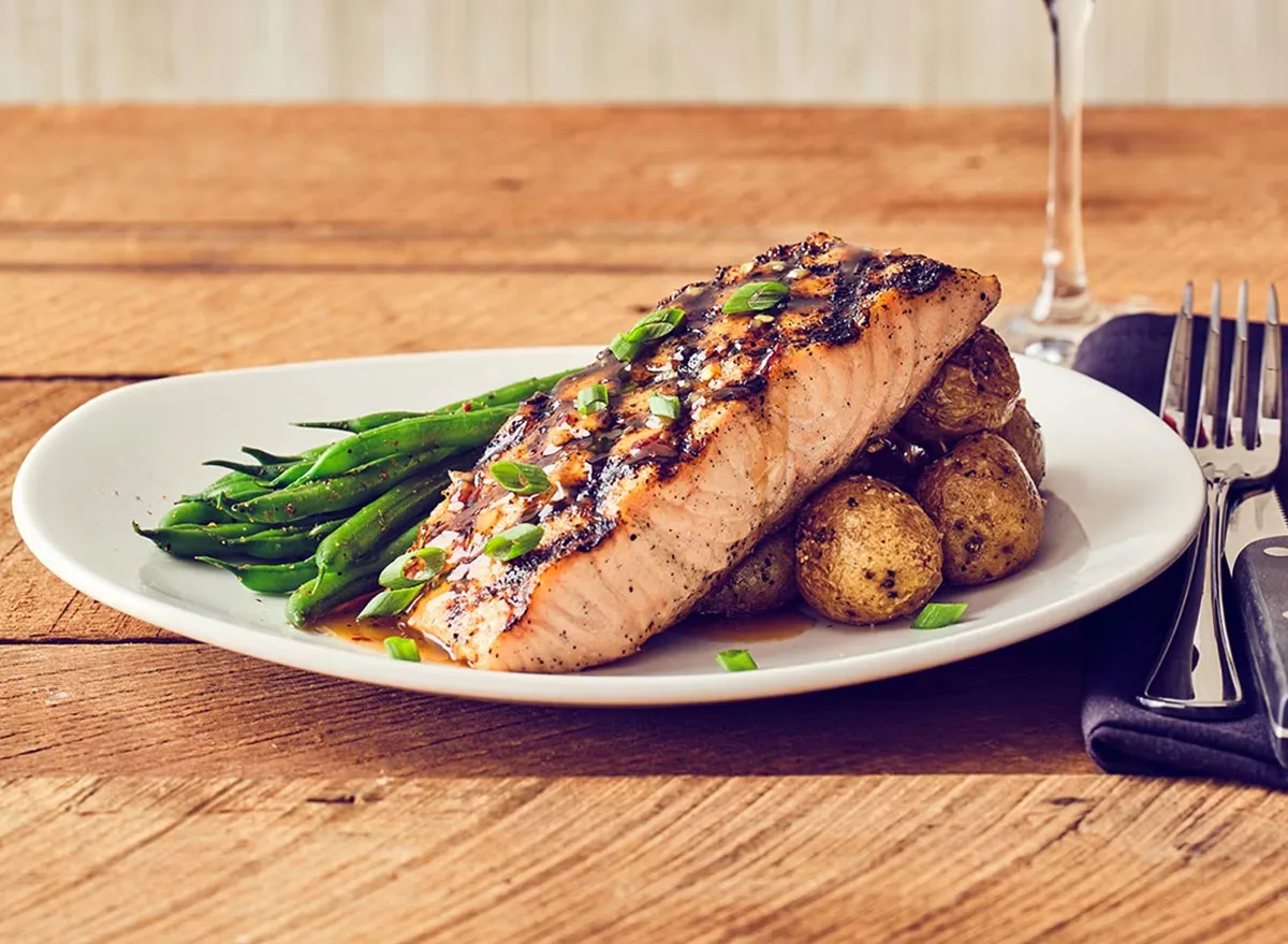 expert-culinary-selections-navigating-bonefish-grills-premier-offerings-for-discerning-diners
