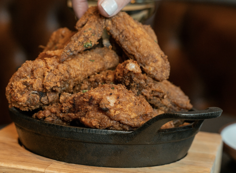 leading-restaurant-chains-redefining-fried-chicken-portions-with-exceptional-size-and-flavor