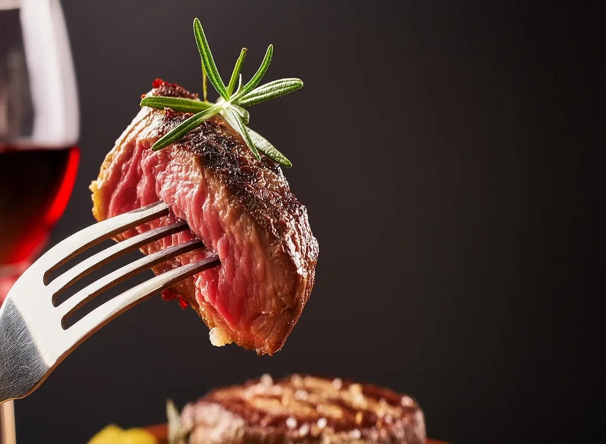 A,Grilled,Rib-eye,Beef,Steak,Seasoned,With,Rosemary,And,Accompanied