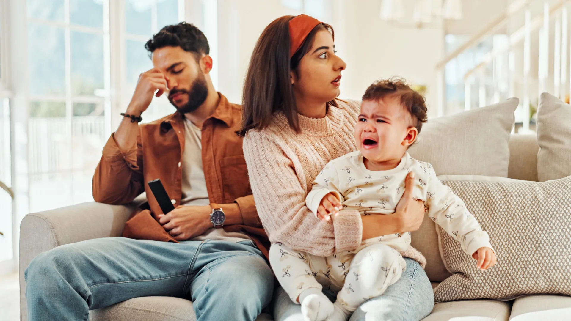 unseen-burdens-swedish-longitudinal-study-reveals-delayed-onset-of-paternal-mental-health-vulnerabilities-post-childbirth