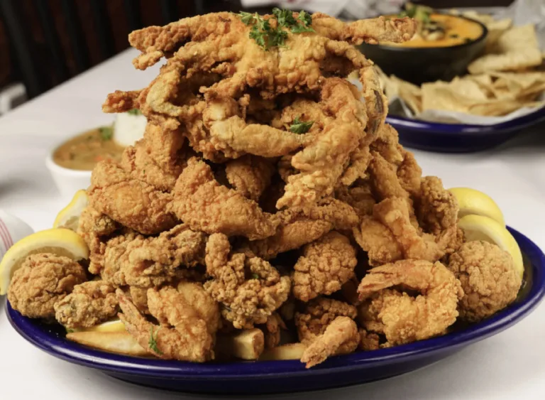 americas-favorite-fried-shrimp-a-deep-dive-into-the-chains-elevating-this-seafood-classic-with-exceptional-sauces