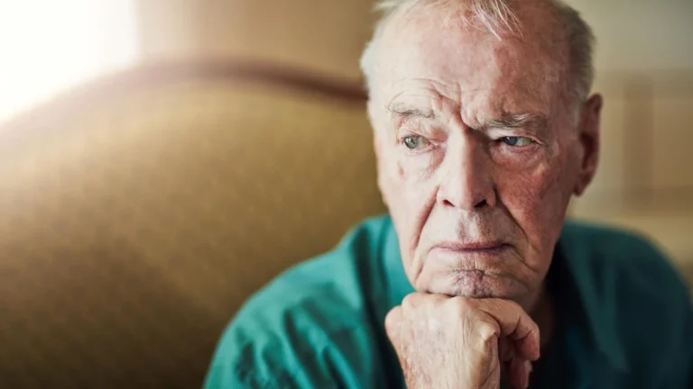 european-longitudinal-research-illuminates-distinct-impact-of-loneliness-on-baseline-cognitive-performance-in-seniors