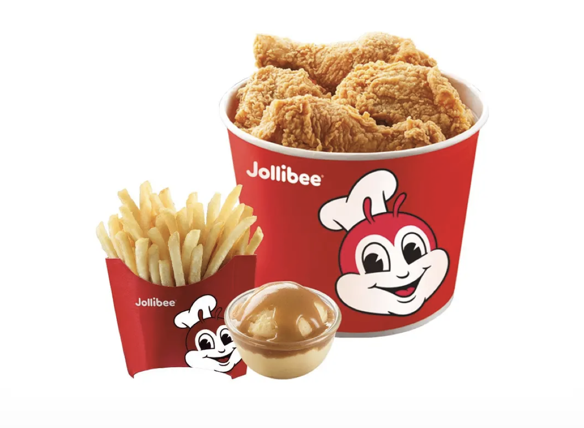 the-enduring-appeal-of-family-sized-fried-chicken-a-deep-dive-into-chain-restaurant-offerings