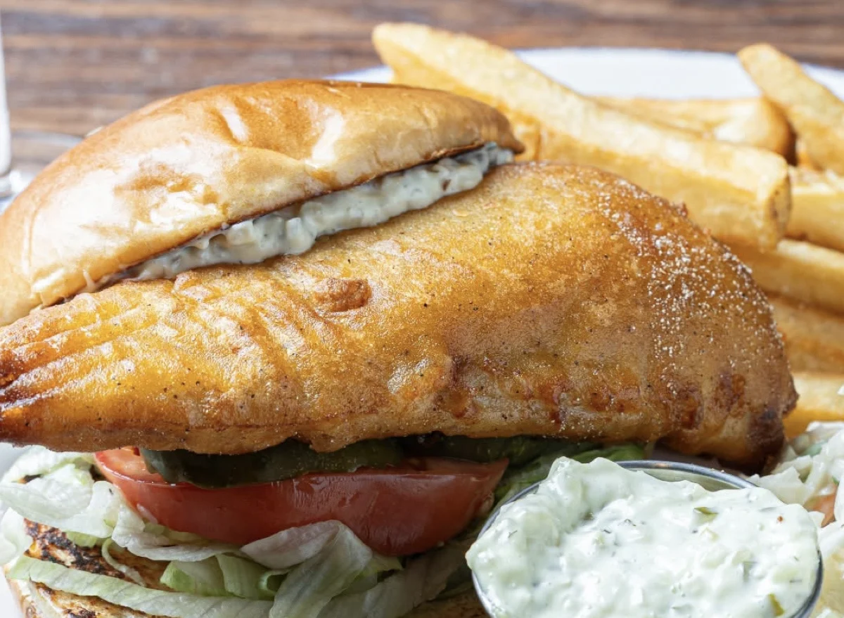 culinary-craft-exploring-americas-premier-fried-fish-offerings-at-leading-chains