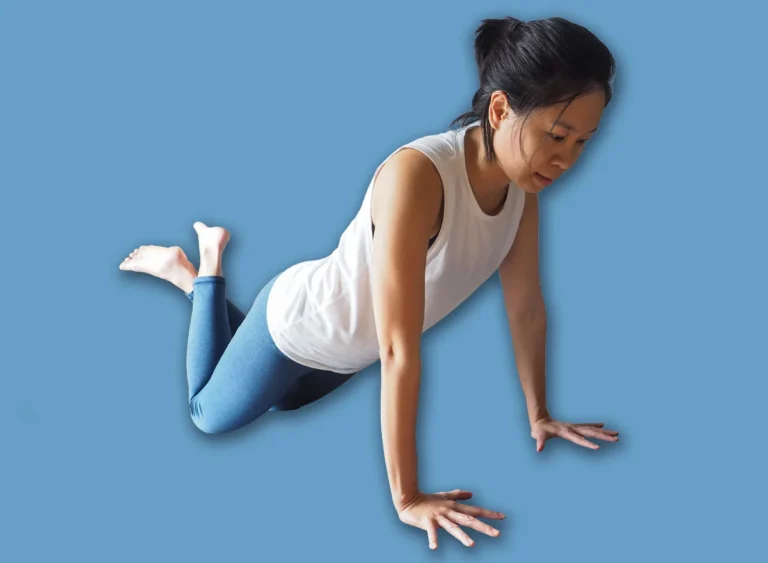 Asian,Woman,Workout,Fitness,Knee,Push,Up,Plank,Pose,Home