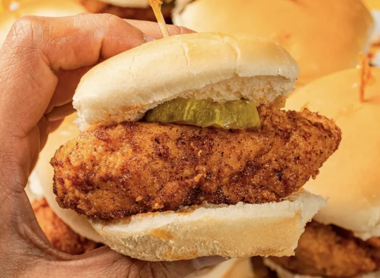 national-chains-elevating-nashville-hot-chicken-a-culinary-deep-dive-into-fan-favorite-spicy-offerings
