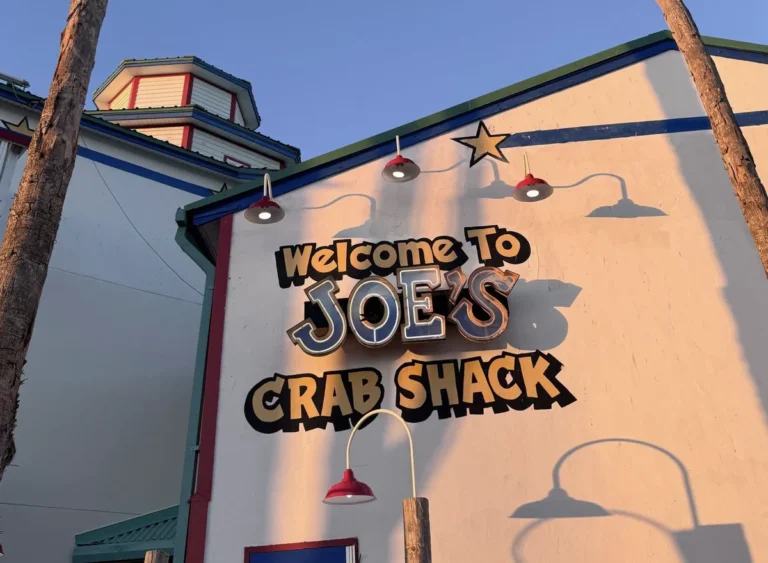 nationwide-culinary-spotlight-premier-hot-crab-dip-creations-at-leading-restaurant-chains