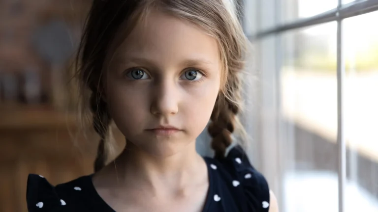 ocular-gaze-patterns-in-children-may-foretell-developing-depressive-tendencies-especially-with-familial-history