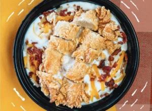 the-enduring-appeal-a-deep-dive-into-americas-favorite-chain-restaurant-mashed-potato-bowl-creations