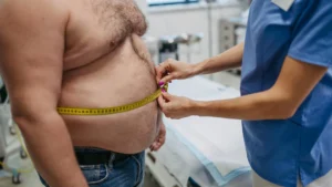 abdominal-girth-as-a-potent-indicator-of-health-risks-beyond-standard-body-mass-index-assessments