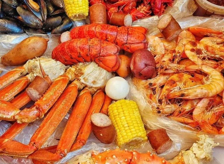 chef-approved-destinations-unveiling-the-national-restaurant-chains-perfecting-the-seafood-boil-experience
