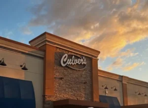 culinary-comfort-nations-favorite-chain-restaurants-acclaimed-for-their-signature-fried-shrimp-and-zesty-coleslaw-offerings