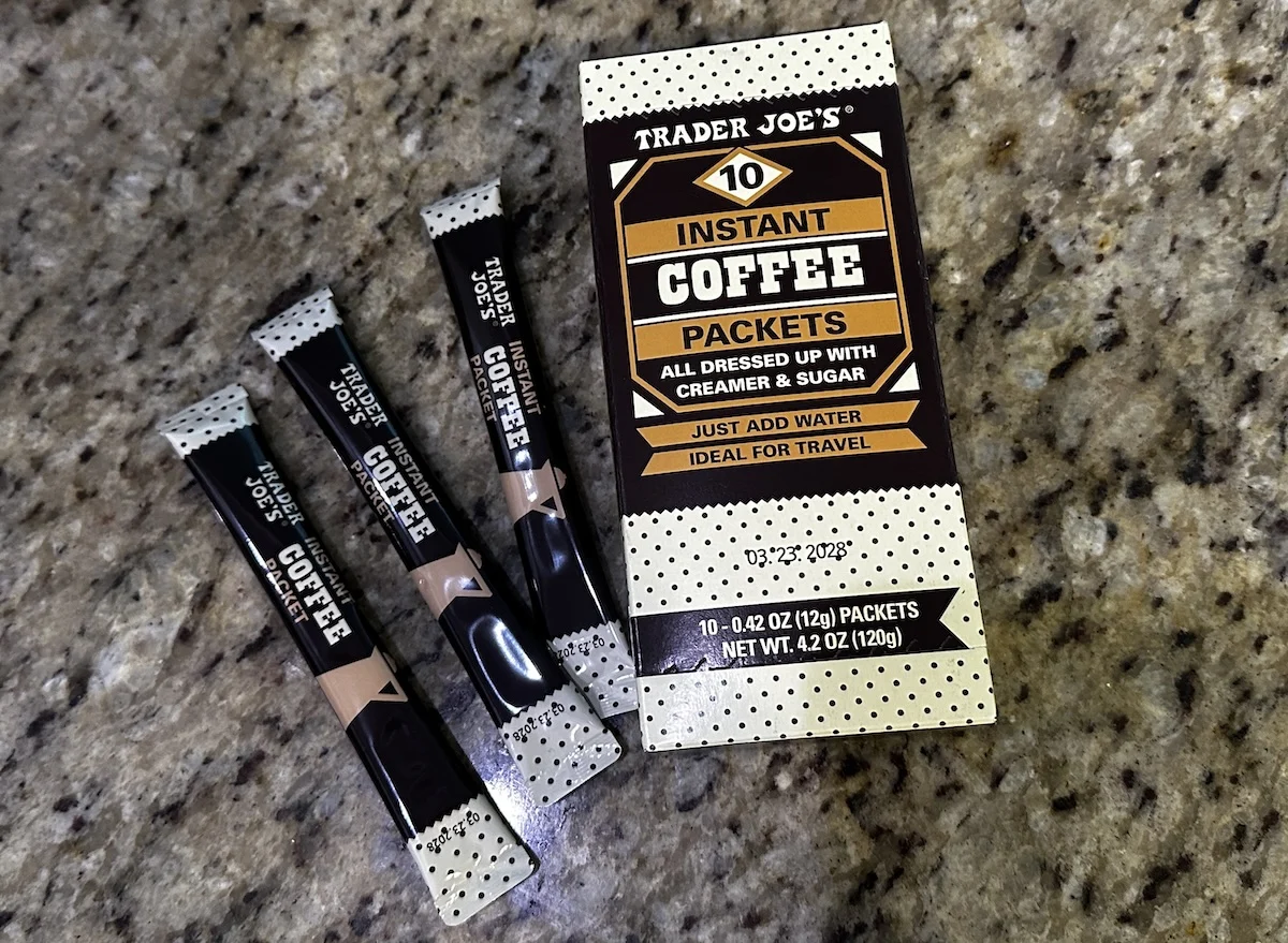 elevating-your-cup-an-expert-evaluation-of-six-leading-instant-coffees-for-quality-and-flavor