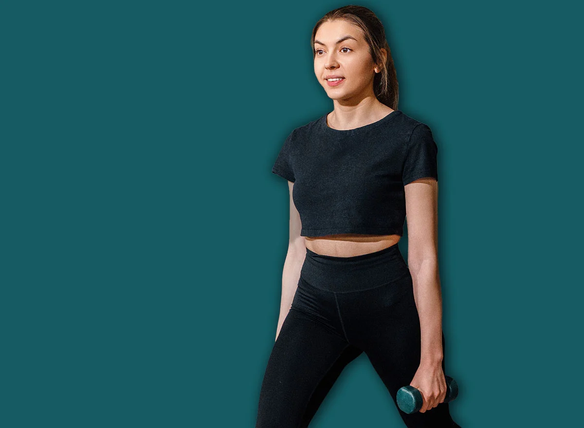 Pretty,Woman,Completing,Forward,Lunges,With,Stable,Strong,Posture.,Portrait