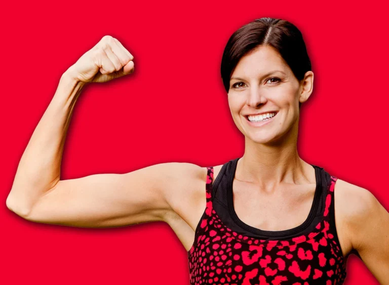 A,Pretty,Fitness,Model,Flexing,Her,Bicep