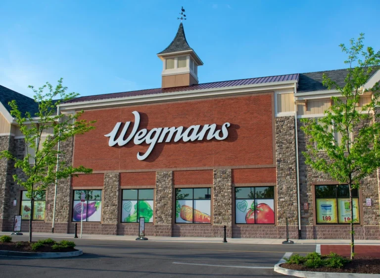 Richmond,,Va/usa,May,2,2018:,Wegmans,Grocery,Store.,Wegmans,Is