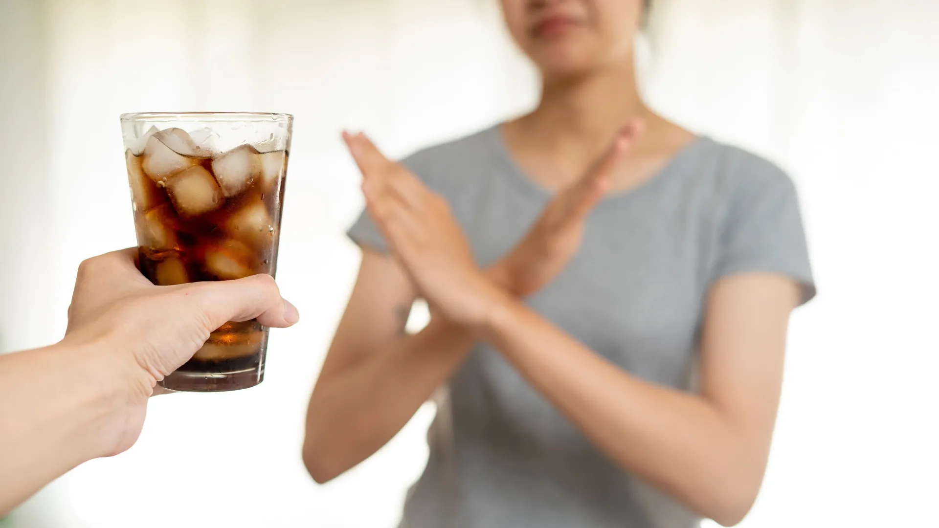 frequent-consumption-of-sugar-sweetened-beverages-linked-to-elevated-gastric-cancer-risk-new-cohort-study-reveals